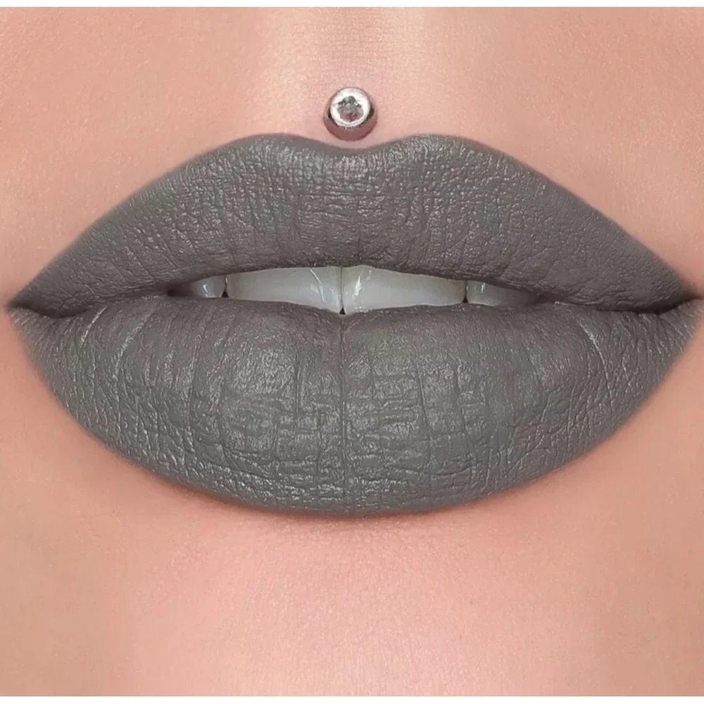 NIB Jeffree Star Velvet Trap Lipstick – “Drill Sergeant” (Goth Grey)
